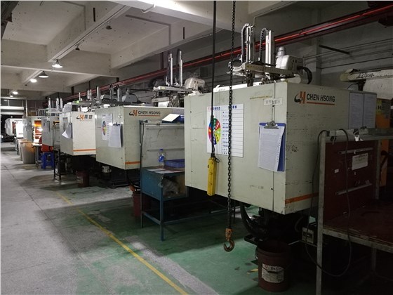 博騰納的注塑機(jī) 博騰納的注塑機(jī)