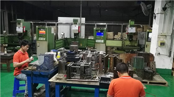 博騰納模具部 博騰納模具部