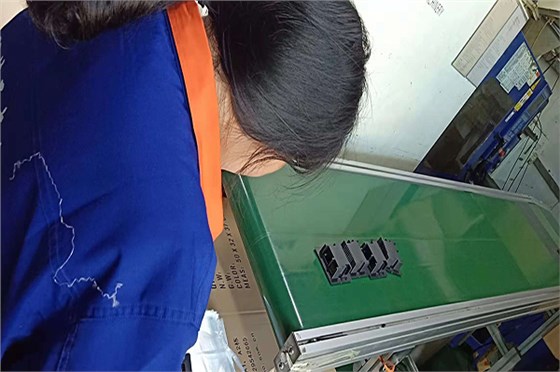 塑膠模具知識&mdash;&mdash;冷除了加衣服，還要注意「加強(qiáng)筋」