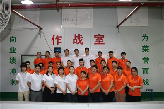 博騰納塑膠模具廠——13年技藝沉淀造就精品耳機(jī)外殼 博騰納塑膠模具廠——13年技藝沉淀造就精品耳機(jī)外殼