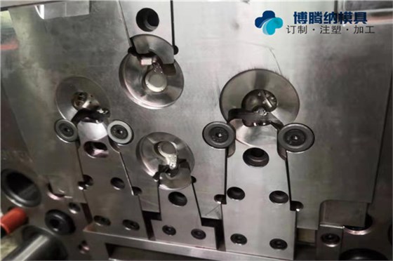 深圳耳機(jī)塑膠模具廠哪家好？博騰納300家企業(yè)口碑認(rèn)可