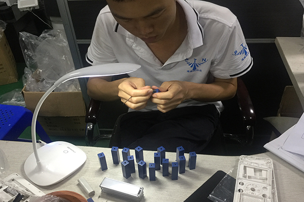 藍牙耳機模具廠&mdash;&mdash;博騰納更愿傾心為您服務