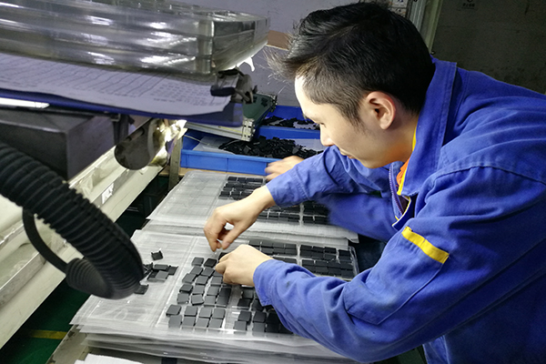 藍牙耳機模具廠&mdash;&mdash;2018提前開啟放假模式對廠家是否有影響？