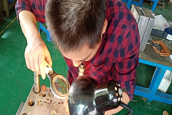 博騰納塑膠模具廠&mdash;&mdash;12年堅持用品質(zhì)說服客戶