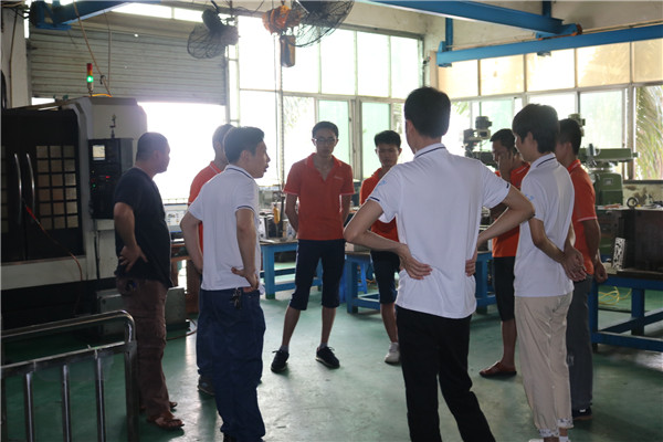 深圳塑膠模具廠：博騰納12道QC質(zhì)檢，品質(zhì)有保障