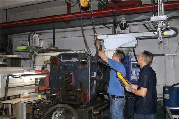 塑膠模具廠&mdash;&mdash;博騰納13年專注為客戶打造精品塑膠外殼