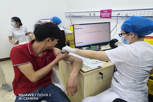 12年精工細作只為呈現(xiàn)高品質(zhì)產(chǎn)品&mdash;&mdash;博騰納塑膠模具廠